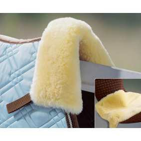 ESKADRON BÁRÁNYBŐR NYEREGEMELŐ