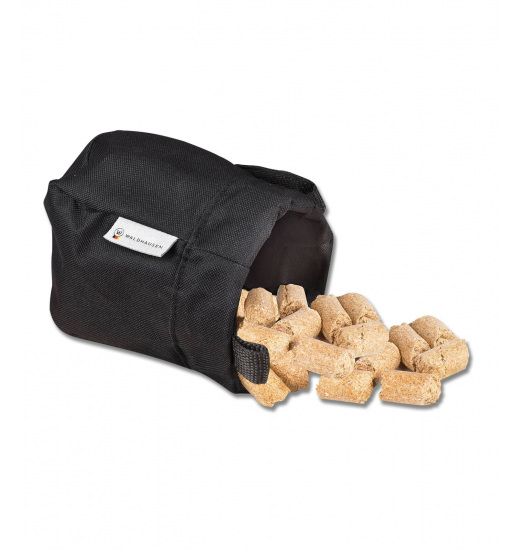 WALDHAUSEN TREAT POUCH FOR HORSES BLACK