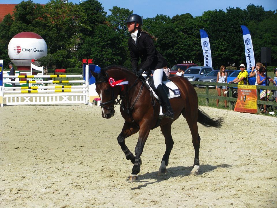 Kasia i Emigrant M podczas Mistrzostw Polski Młodych Jeźdźców w Sopocie 2014